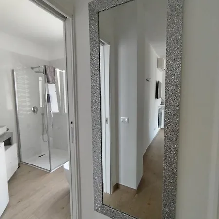 דירה New Three-room In The Heart Of אלסיו